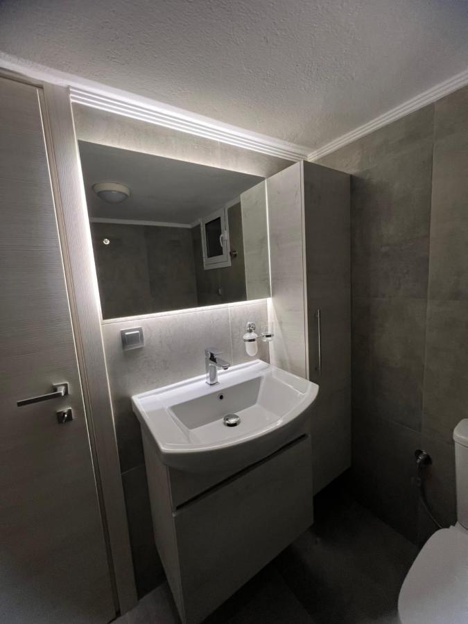 Serres City Center Modern Apartment ภายนอก รูปภาพ